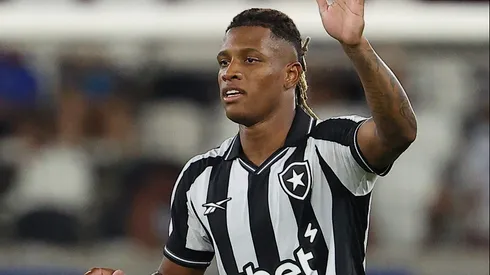 Newcastle quer investir em Danilo, do Botafogo, caso Bruno Guimarães seja vendido. (Foto: Wagner Meier/Getty Images)