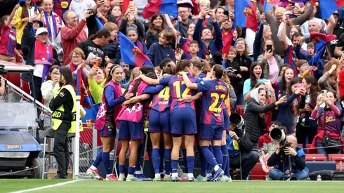 Barcelona vence em casa e vai disputar mais uma final da Champions Feminina – Foto: Judit Cartiel/Getty Images