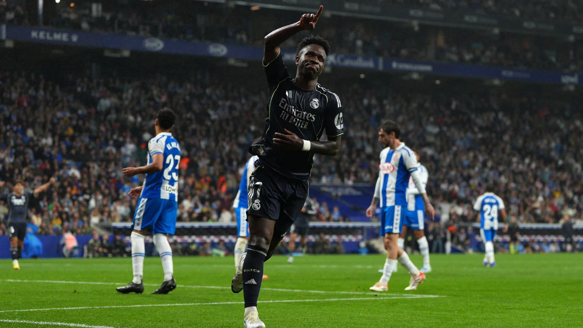 Vini Jr. fez a diferença contra o Espanyol, de Barcelona (foto: Pedro Salado/Getty Images)