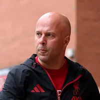Arne Slot recebe contato para treinar o Ajax