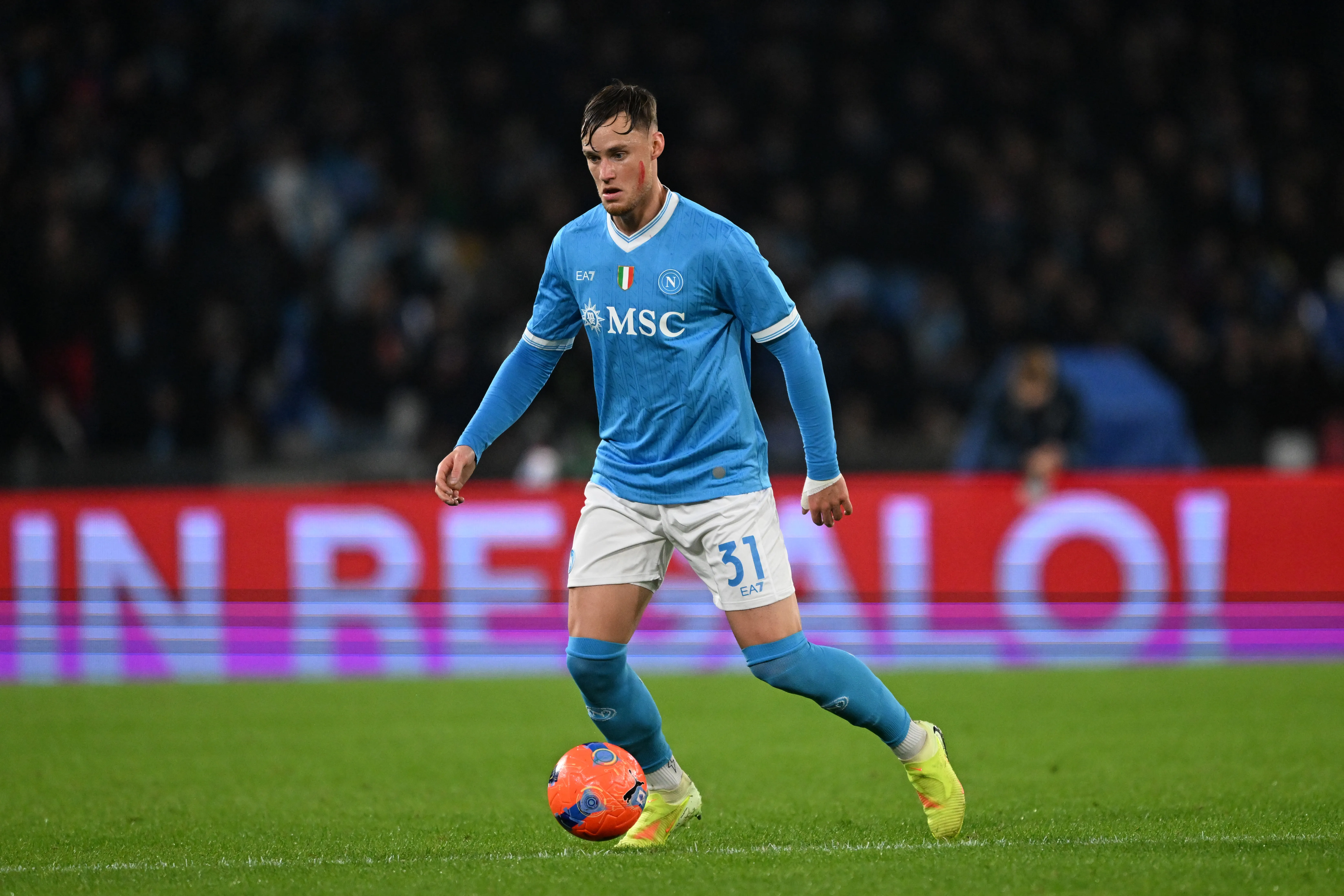 Sam Beukema durante jogo do Napoli. (Photo by Francesco Pecoraro/Getty Images)