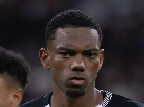 Estafe de André quer jogador fora do Corinthians no meio do ano