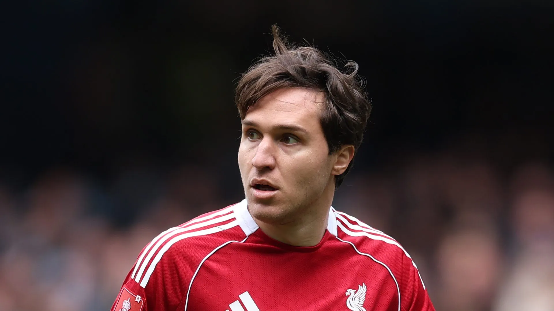 Chiesa em campo pelo Liverpool