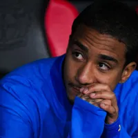 Arthur supera lesão grave e renova com o Bayer Leverkusen