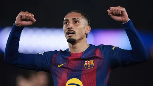 Raphinha pode sair do Barcelona. Eric Alonso/Getty Images.