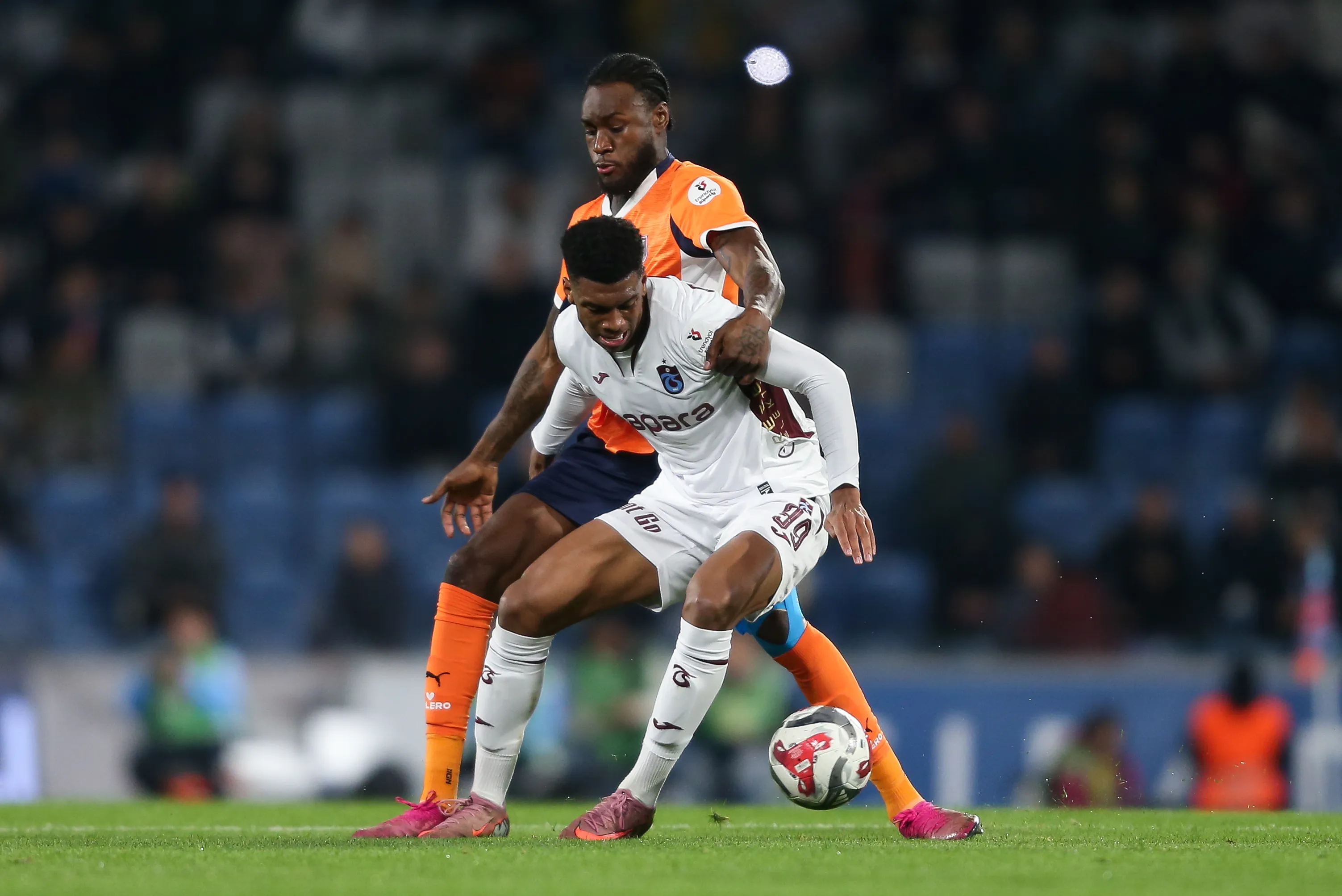 Felipe Augusto em ação pelo Trabzonspor (Photo by Ahmad Mora/Getty Images)