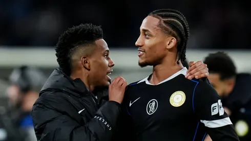 Estêvão e João Pedro em campo pelo Chelsea. Foto: IMAGO / Giuseppe Maffia