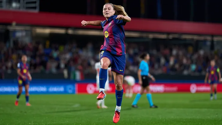 Claudia Pina entra para a história do Barça - Foto: Alex Caparros/Getty Images