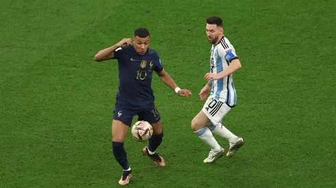Messi e Mbappé protagonizaram atuações históricas. Foto: Alex Pantling/Getty Images
