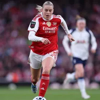 Alessia Russo valoriza temporada do Arsenal mesmo sem títulos