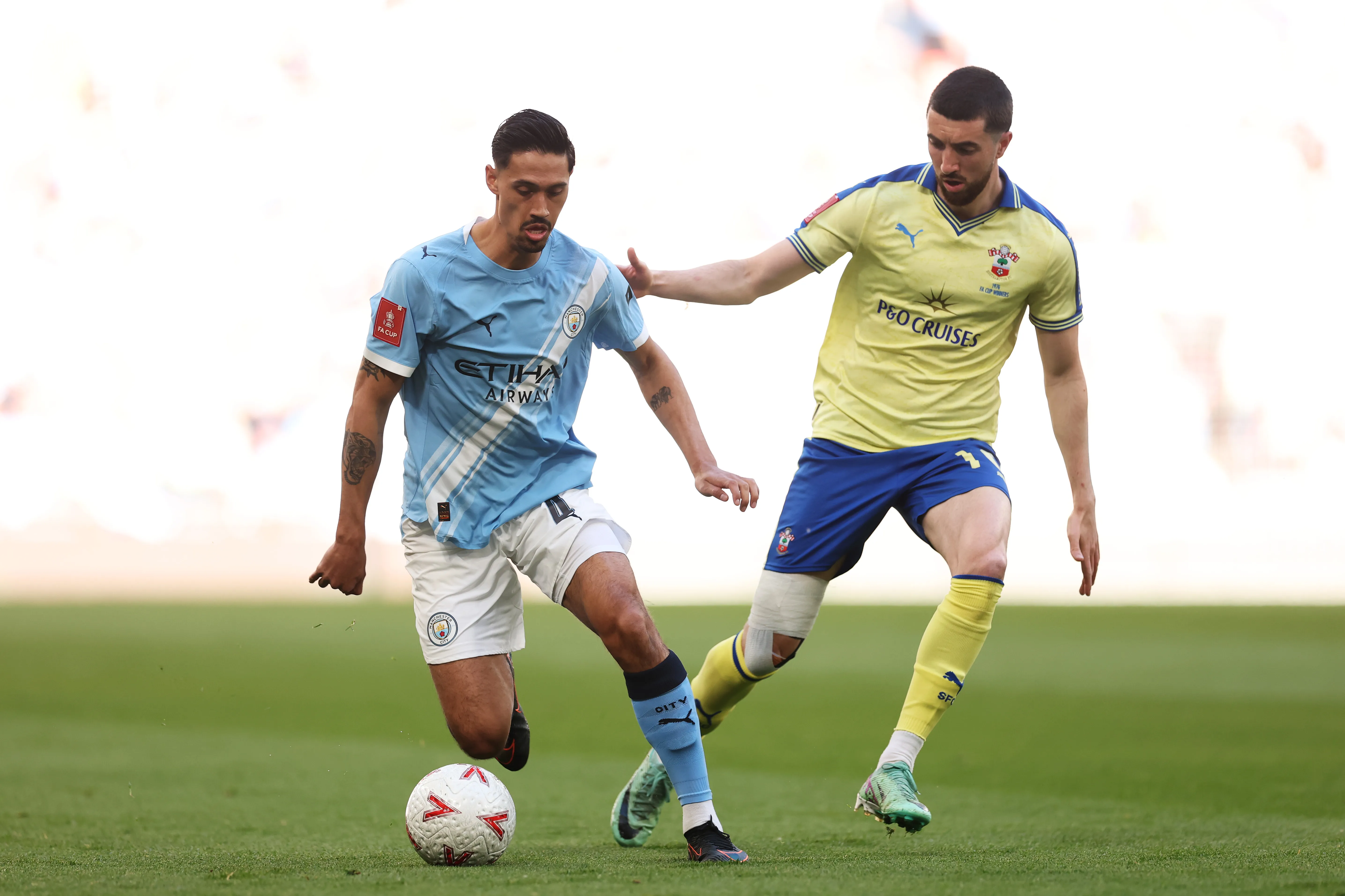 Reijnders em ação pelo Manchester City. (Foto: Julian Finney/Getty Images)
