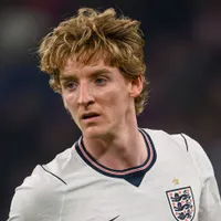 Anthony Gordon não está negociando com o Barcelona