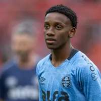 Gabriel Mec renova com o Grêmio após propostas da Europa