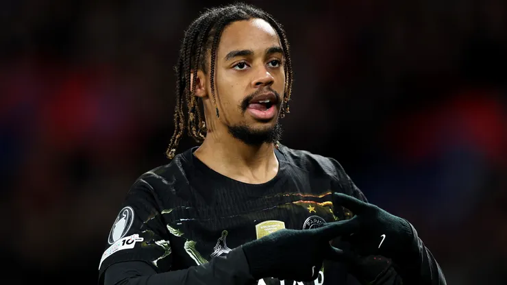 Barcola em campo com as cores do PSG. Foto: Justin Setterfield/Getty Images