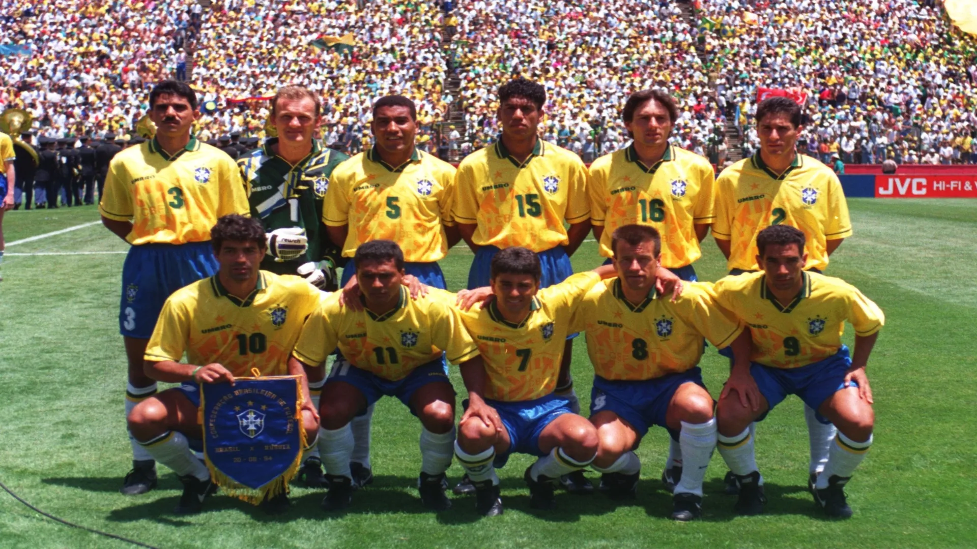 Brasil tetracampeão em 1994 – Mandatory Credit: Stephen Dunn/ALLSPORT (Getty)
