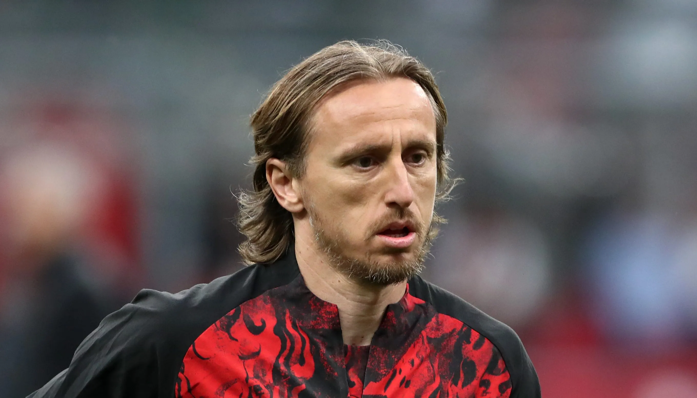 Modric em campo pelo Milan