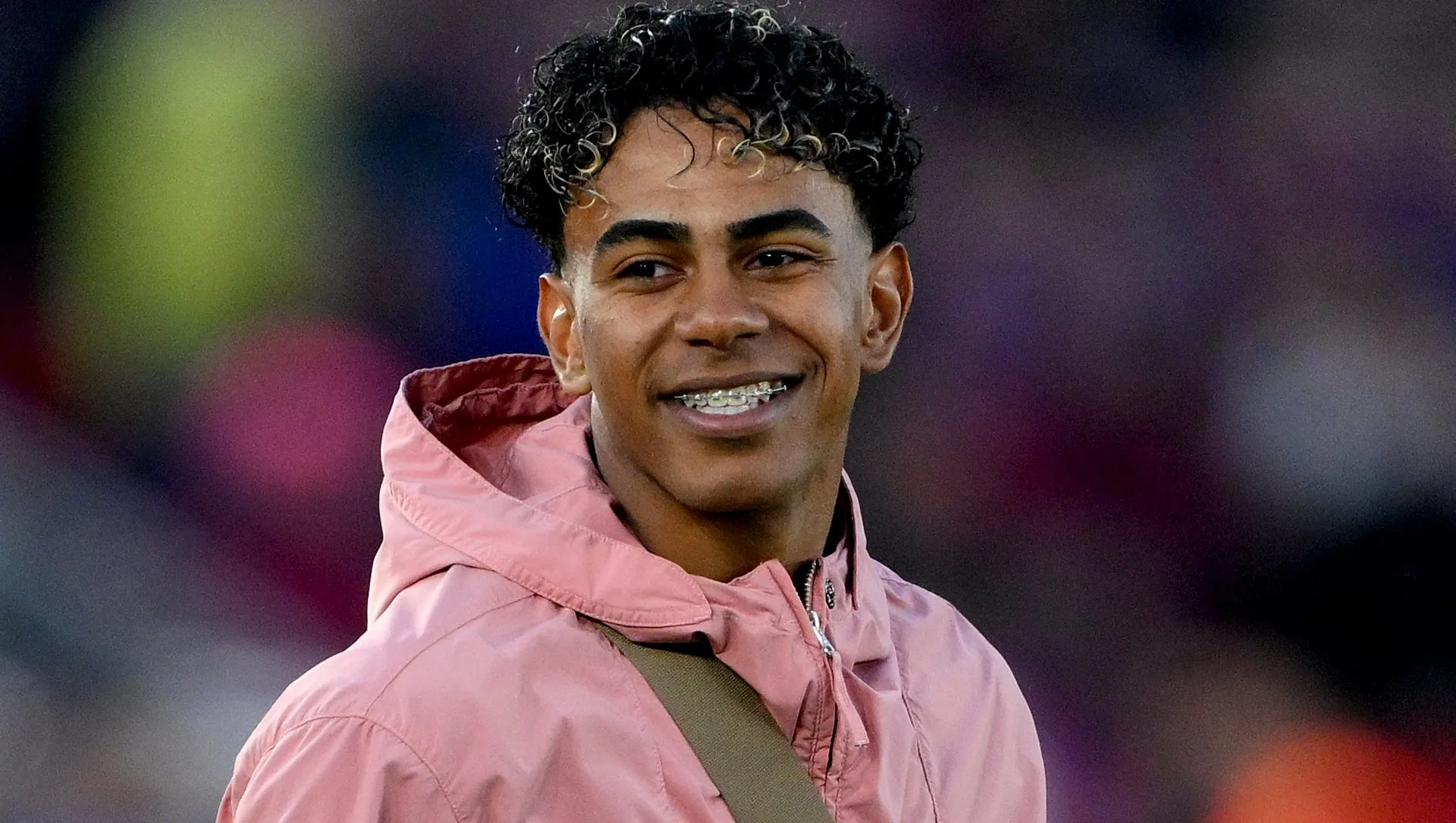 Lamine Yamal pode desfalcar a Espanha. (Photo by David Ramos/Getty Images)