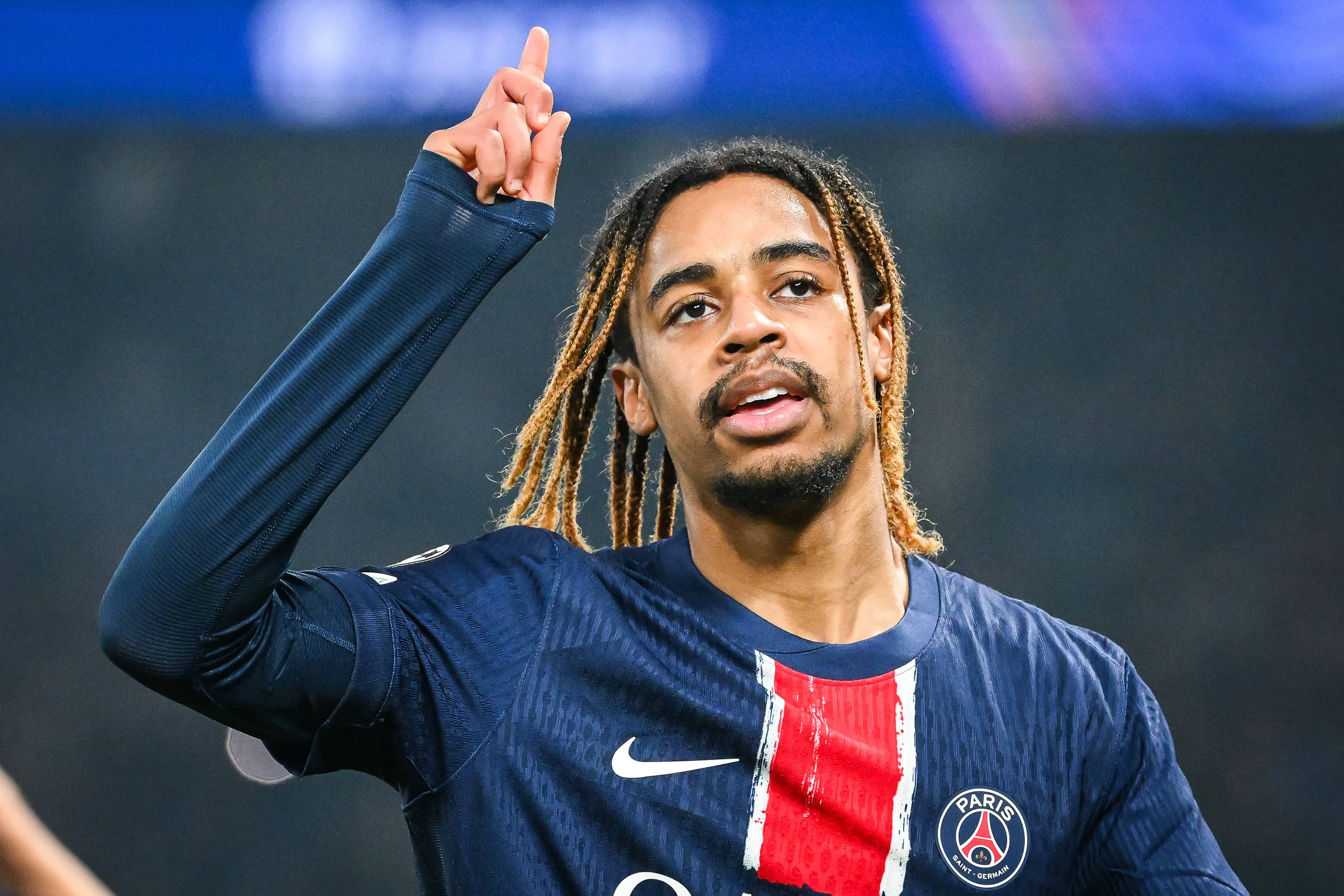 Barcola era um grande alvo do Liverpool, mas como o PSG só libera o atacante por uma grande quantia, os Reds agora focam em Yan Diomandé. Foto: IMAGO / ZUMA Press Wire