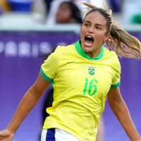 Corinthians demonstra interesse em Gabi Nunes, atacante do Aston Villa