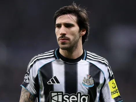 Manchester United prepara oferta para contratar Sandro Tonali