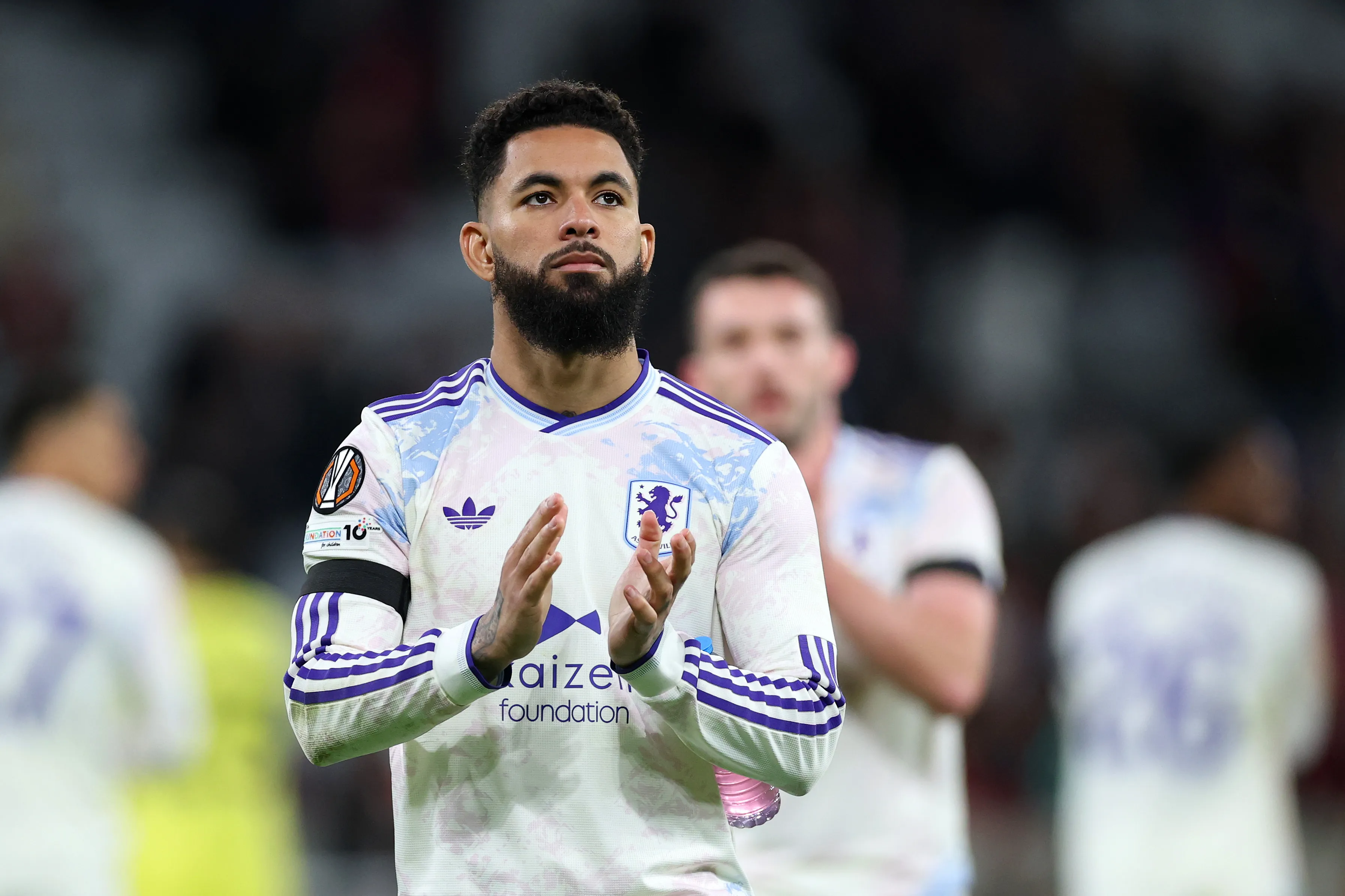 Douglas Luiz irá retornar à Juventus. (Photo by Justin Setterfield/Getty Images)