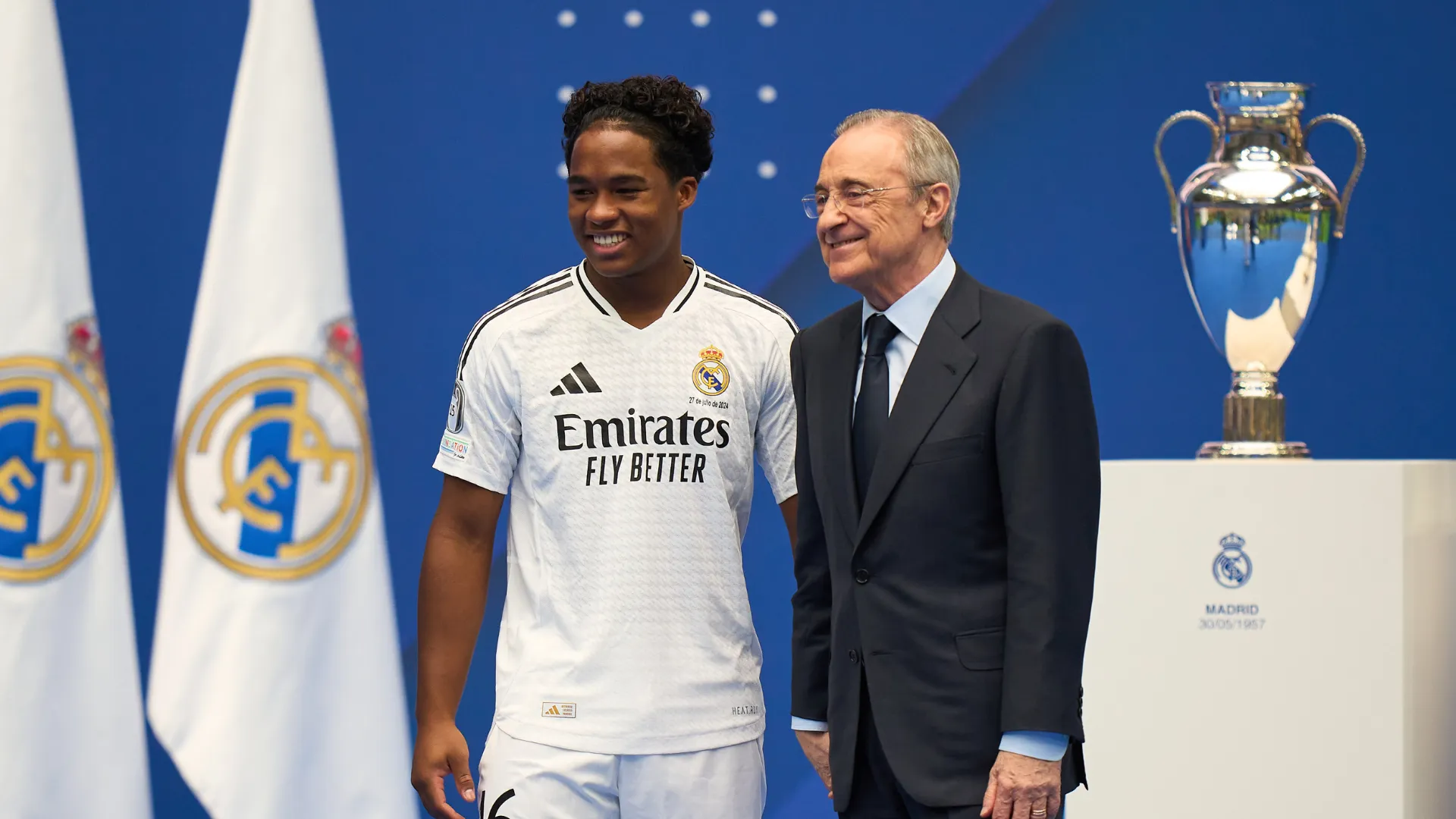Florentino Pérez ao lado de Endrick