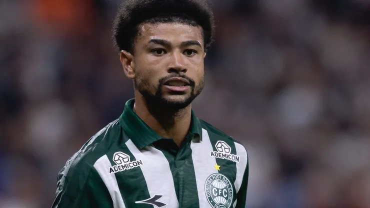 Tottenham quer fechar a contratação de Lucas Ronier, do Coritiba. Foto: Ettore Chiereguini/AGIF