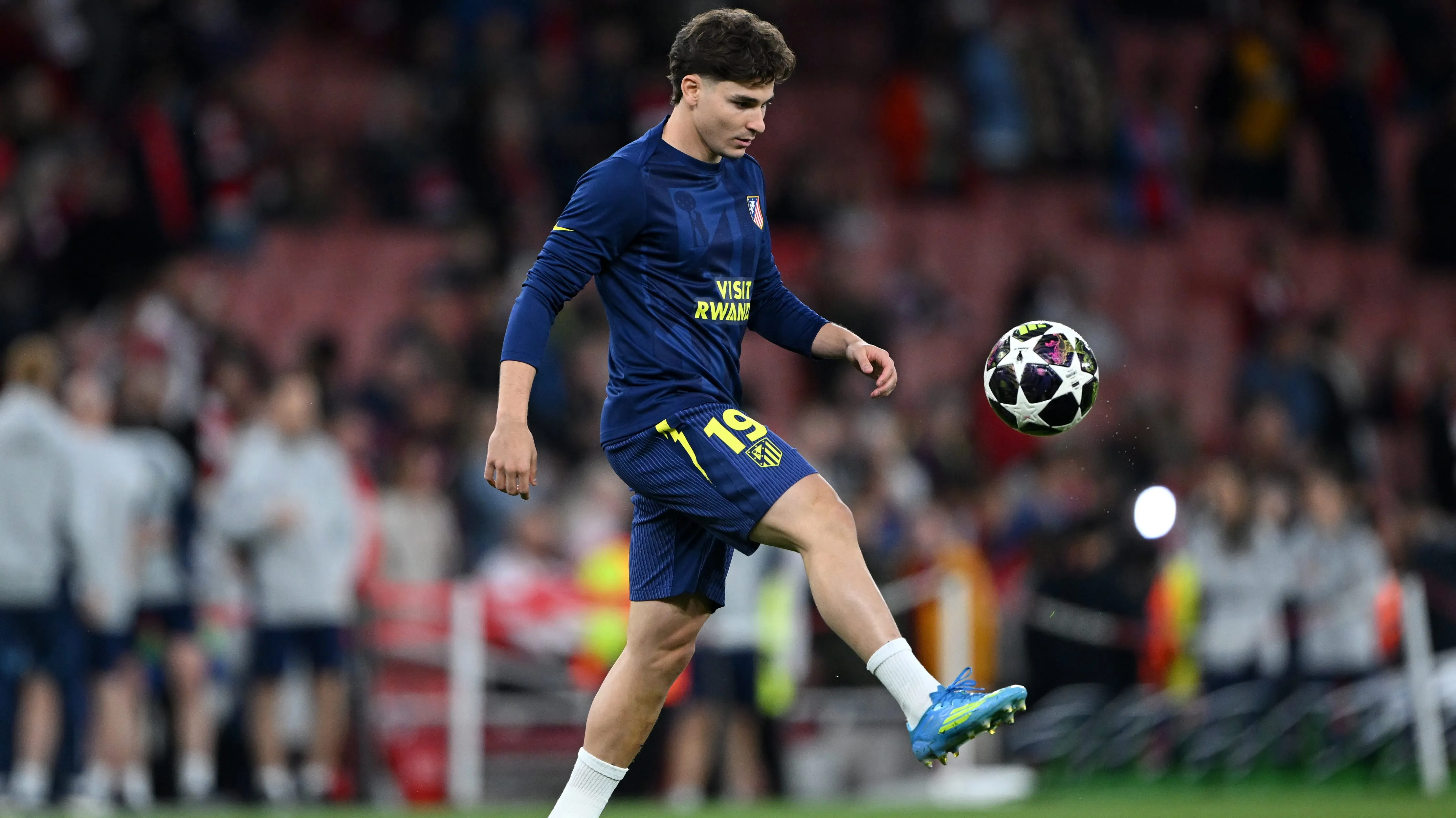 Julián Alvarez, alvo do PSG, pode deixar o Atlético de Madrid. Foto: Shaun Botterill/Getty Images