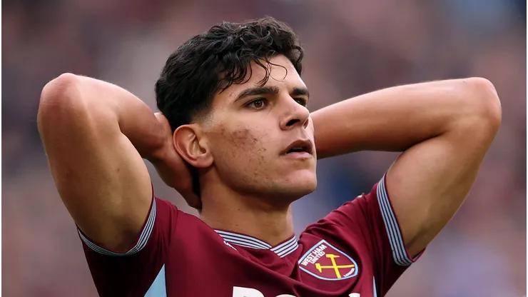 Mateus Fernandes, meio-campista do West Ham. (Photo by Alex Pantling/Getty Images)