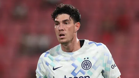 Barcelona marca reunião com a Inter de Milão por Bastoni. (Photo by Marco Luzzani/Getty Images)