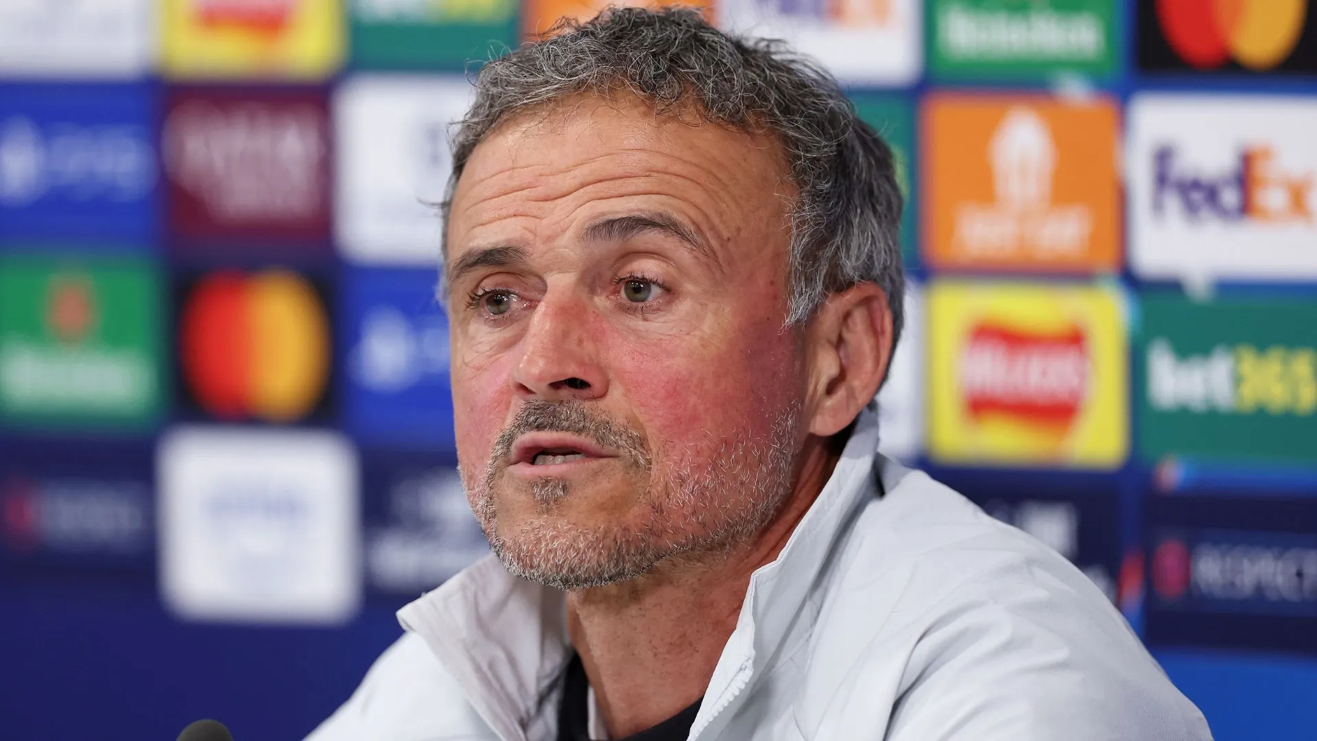 Luis Enrique definiu os relacionados do PSG contra o Lens (foto: Jan Kruger/Getty Images)