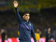 Tevez, campeão no Corinthians, deixa o Talleres