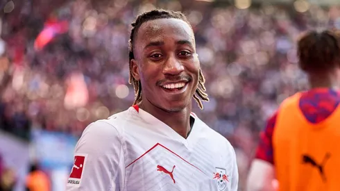Yan Diomandé comentou que ter clubes interessados em seu futebol o motiva, mas segundo o The Athletic, ele não pensa em sair do RB Leipzig. Foto: IMAGO / Martin Stein