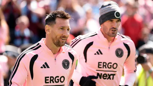 Rodrigo De Paul e Lionel Messi. (Foto: Andrew Wevers/Getty Images)