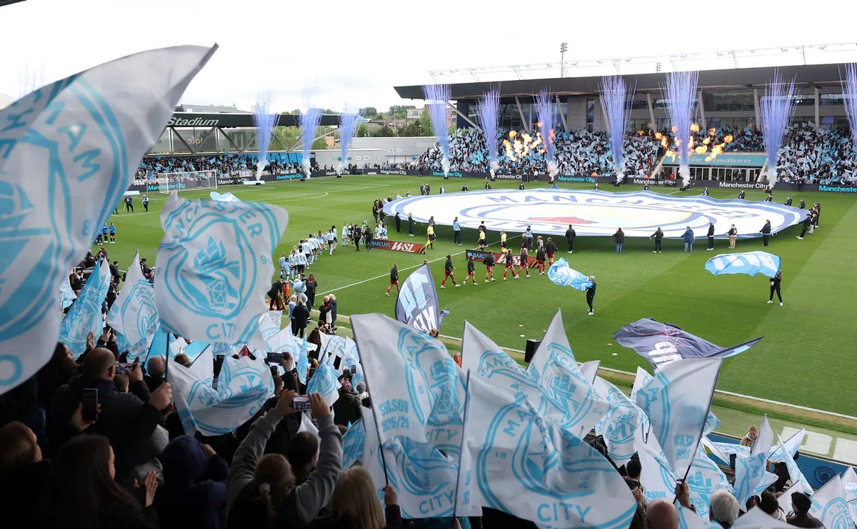 Manchester City inaugura CT exclusivo para futebol feminino