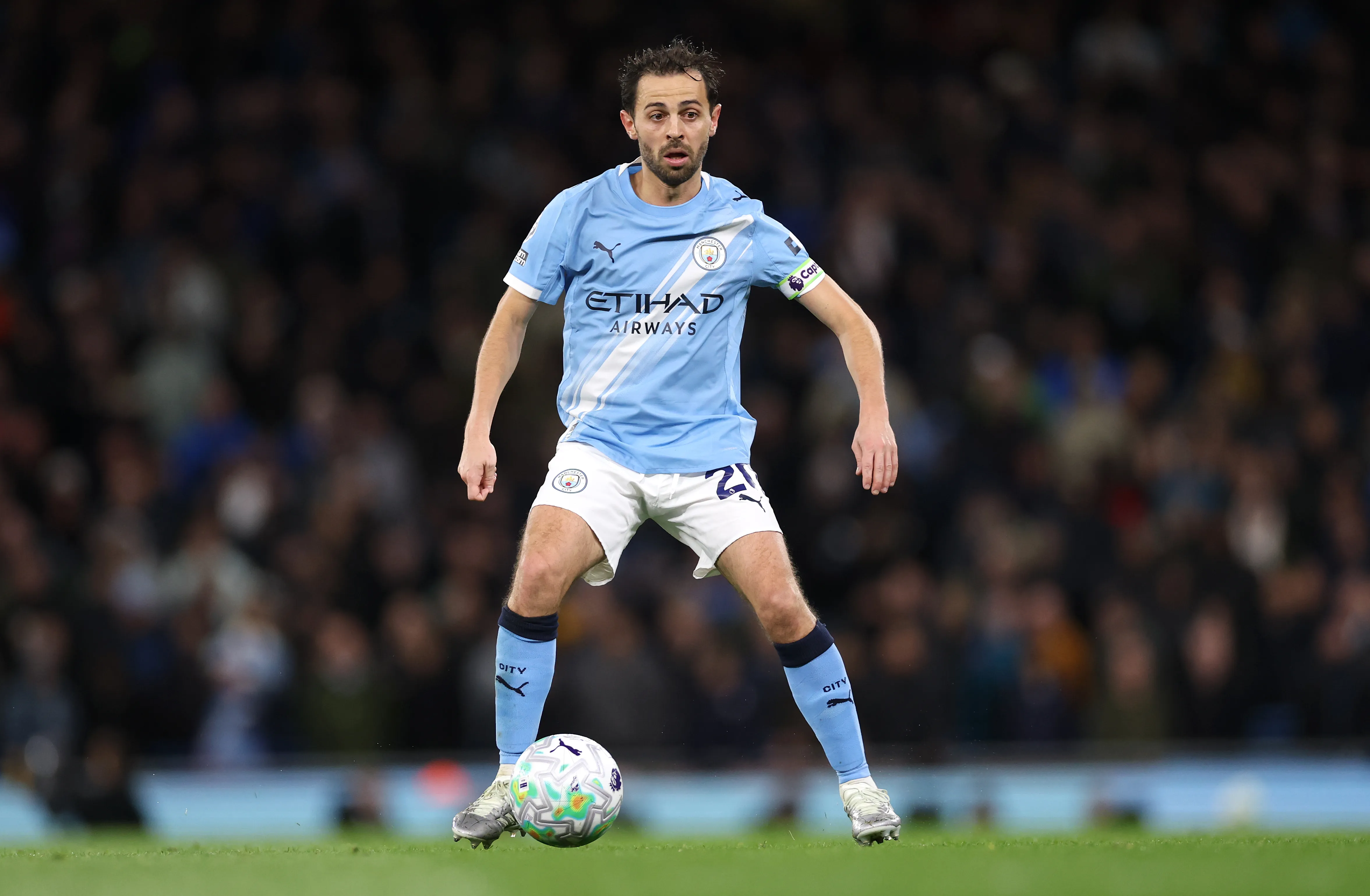 Bernardo Silva em campo pelo Manchester City (Foto: Stu Forster/Getty Images)