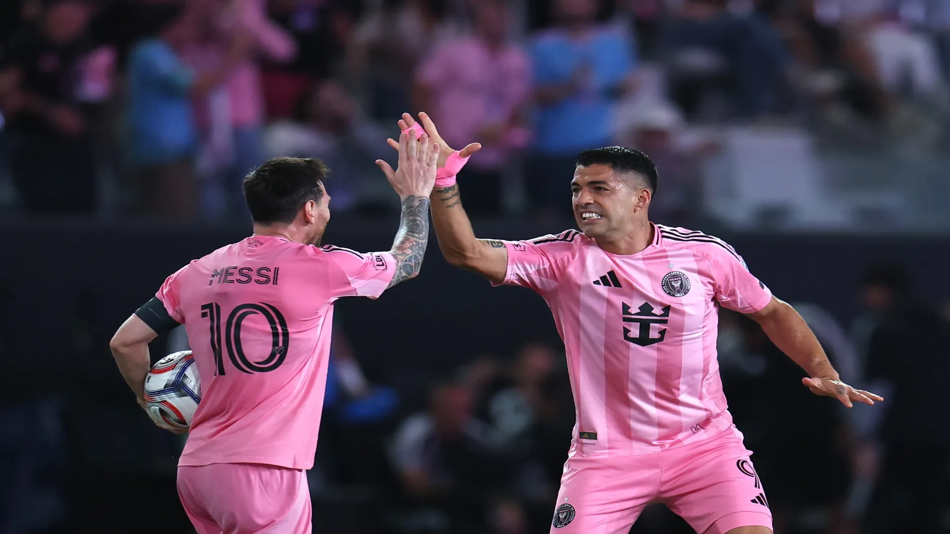 Messi e Suárez em partida do Inter Miami – Tomas Diniz Santos/Getty Images
