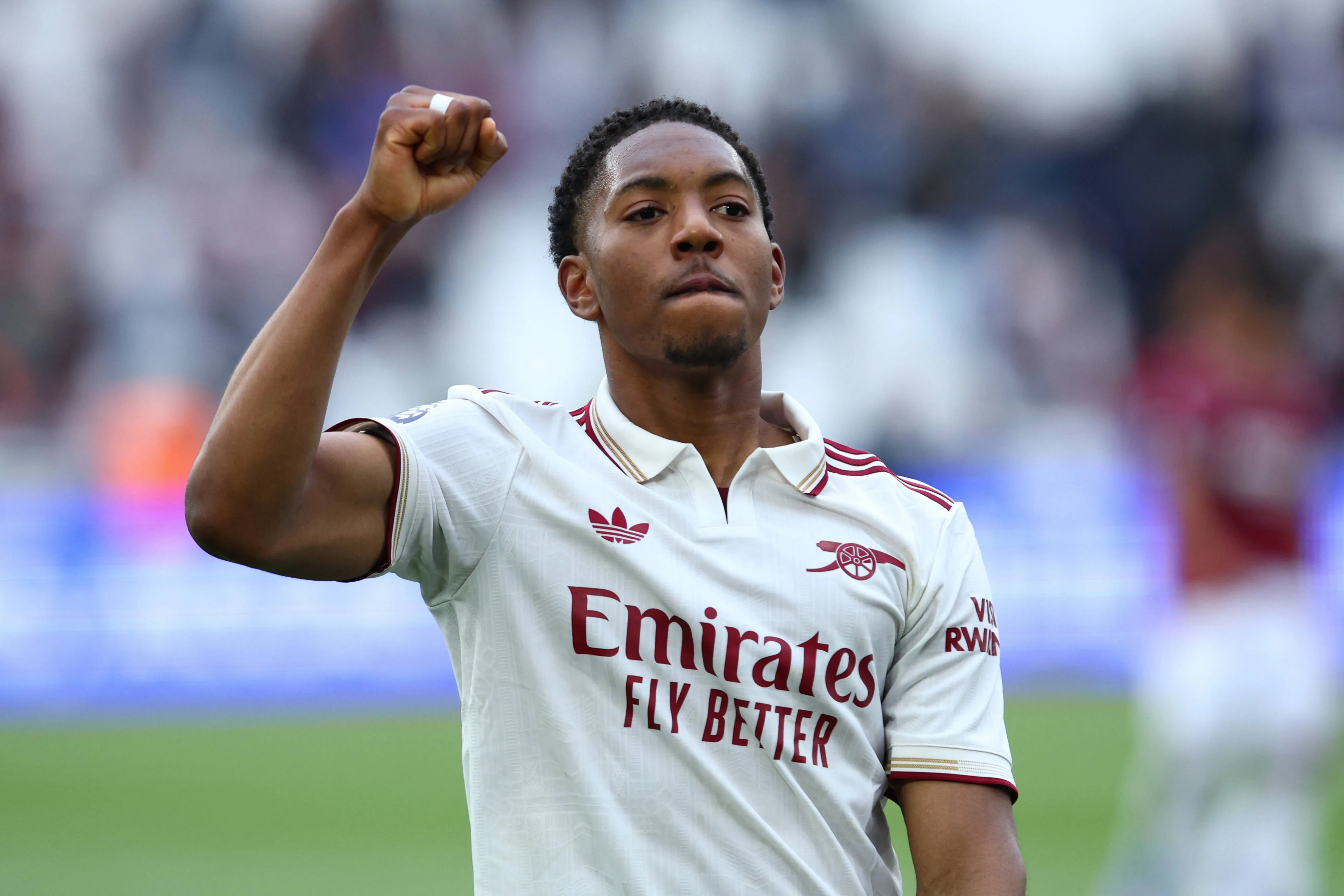 Lewis-Skelly quer jogar mais tempo na próxima temporada – Foto: IMAGO /&nbsp;Craig Mercer