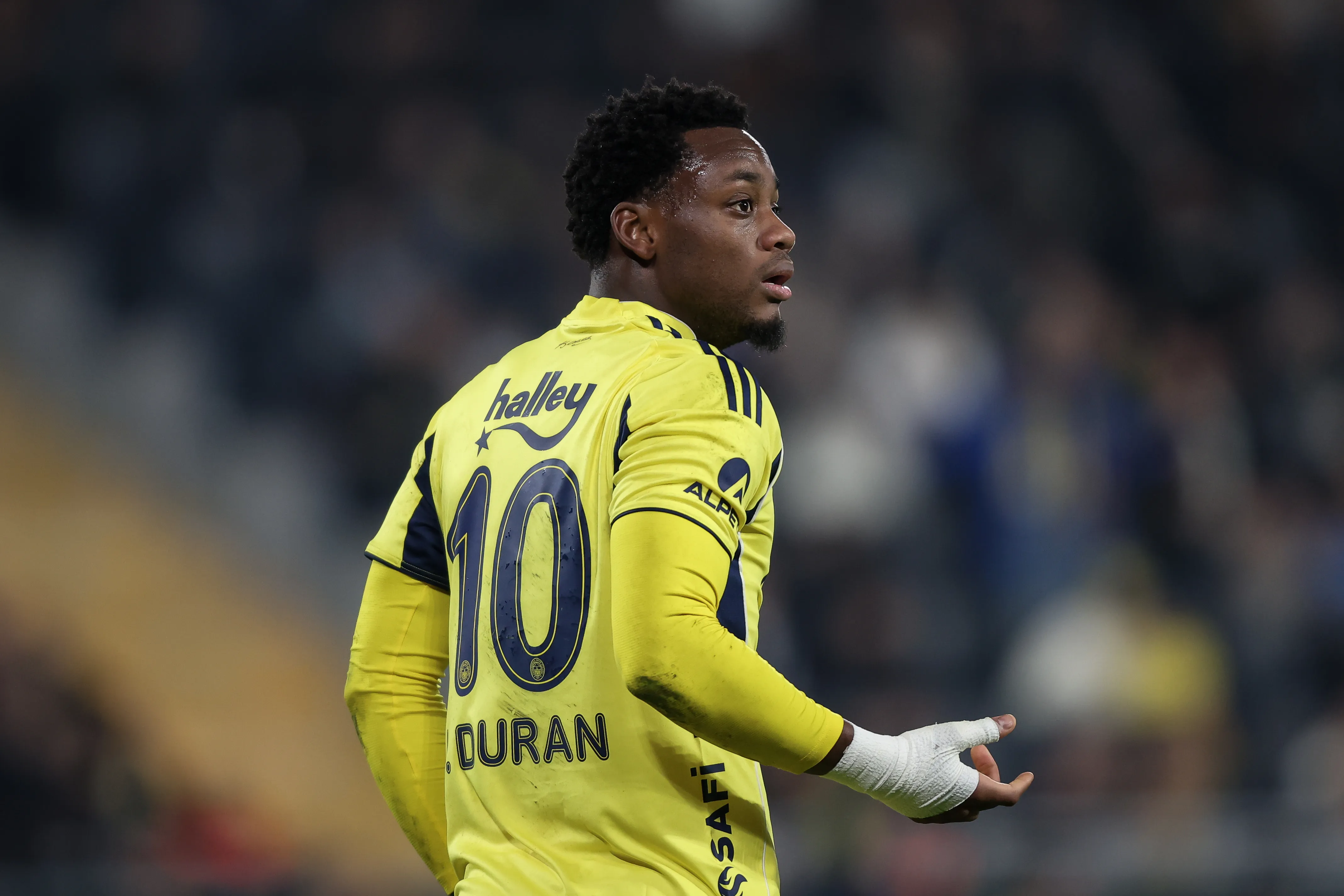 Durán durante jogo do Fenerbahçe. (Photo by Ahmad Mora/Getty Images)
