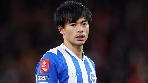 Mitoma em campo pelo Brighton. Foto: Lewis Storey/Getty Images