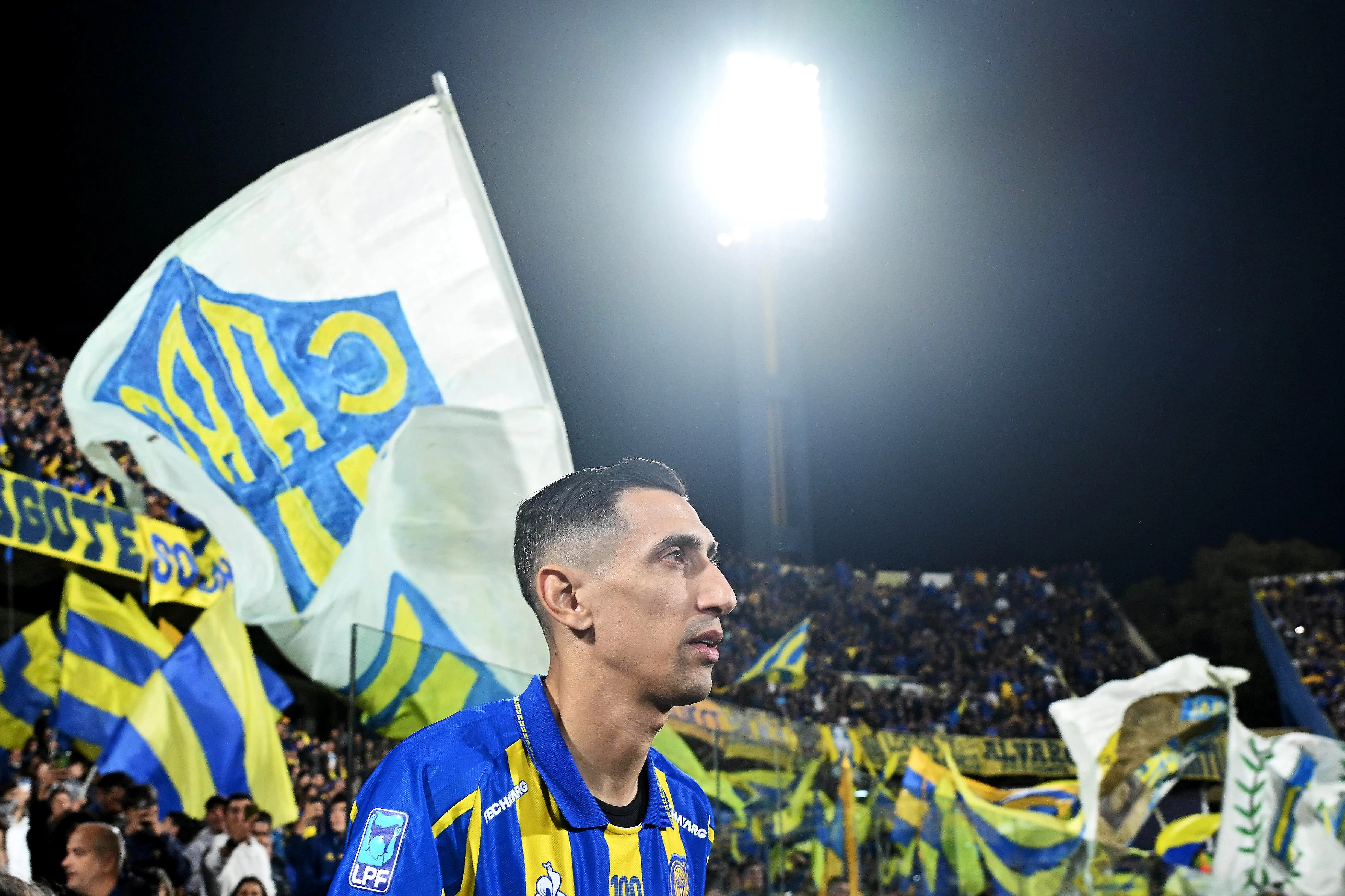 Di María em ação pelo Rosário Central. Foto: Luciano Bisbal/Getty Images