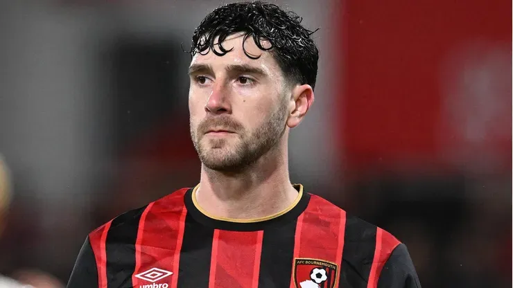 Senesi em jogo do Bournemouth. Foto: IMAGO / Pro Sports Images