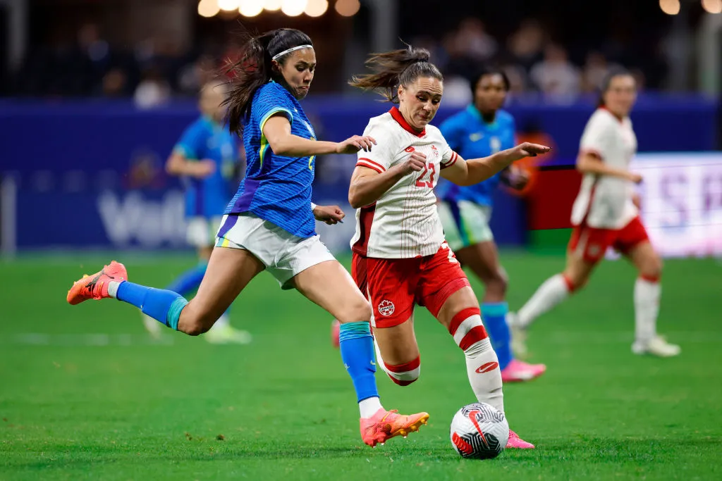 Antônia atuando pela Seleção Feminina – Foto: Alex Slitz/Getty Images