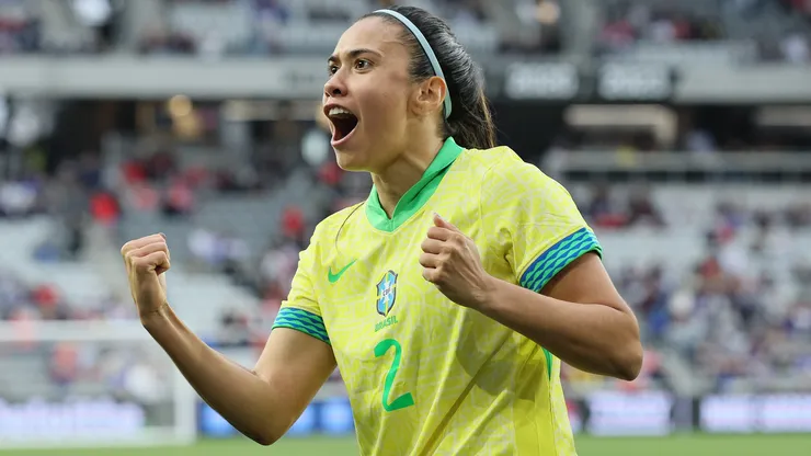 Ant}onia Silva pode retornar ao Brasil - Foto: Andy Lyons/Getty Images