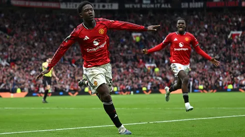 Mainoo marcou na vitória do United contra o Liverpool.