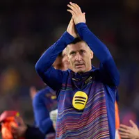 Lewandowski se despede da torcida do Barça contra o Betis