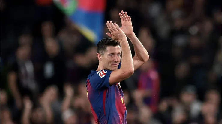 Barcelona terá dificuldade para substituir Lewandowski, admite Hansi Flick (Photo by Eric Alonso/Getty Images)