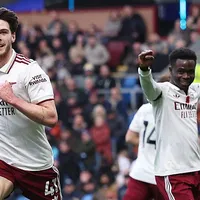Arsenal recebe Burnley e segue sonhando com título da PL