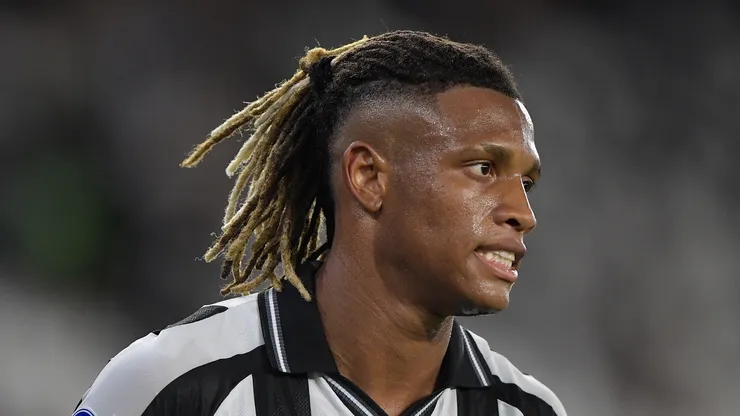 Danilo, do Botafogo. (Foto: Thiago Ribeiro/AGIF)