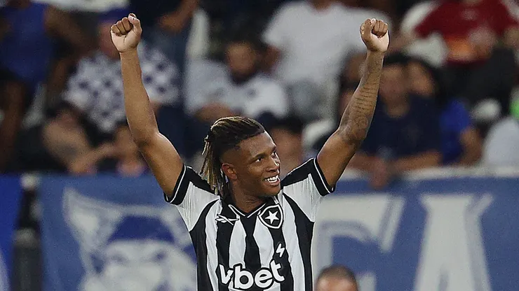 O meio-campista Danilo comemora gol com o Botafogo (Wagner Meier/Getty Images)